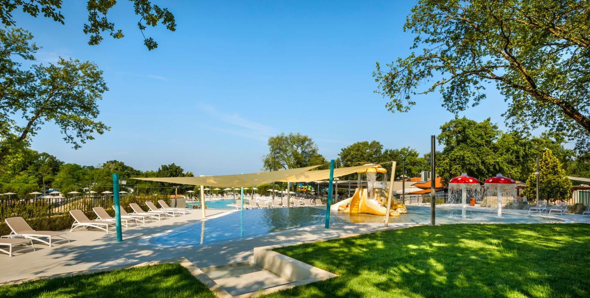 Aminess Planet Camping Maravea Resort - Pitches Novigrad Istria Kültér fotó